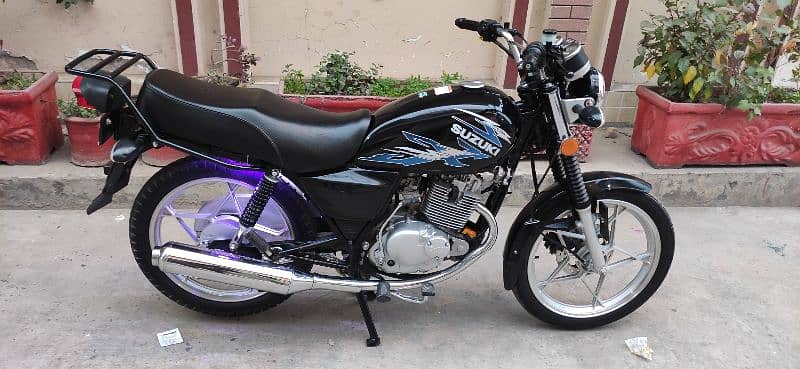 Suzuki GS 150se 0