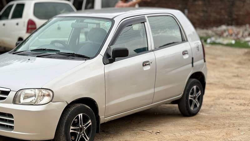 Suzuki Alto 2011 5