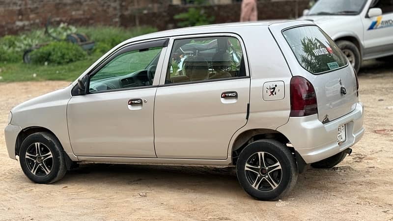 Suzuki Alto 2011 7