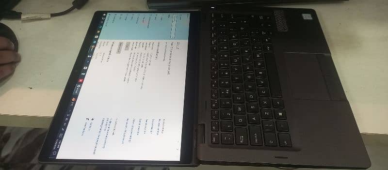 Dell 5300 2in1 I5 8th generation touch screen 360 laptop 5