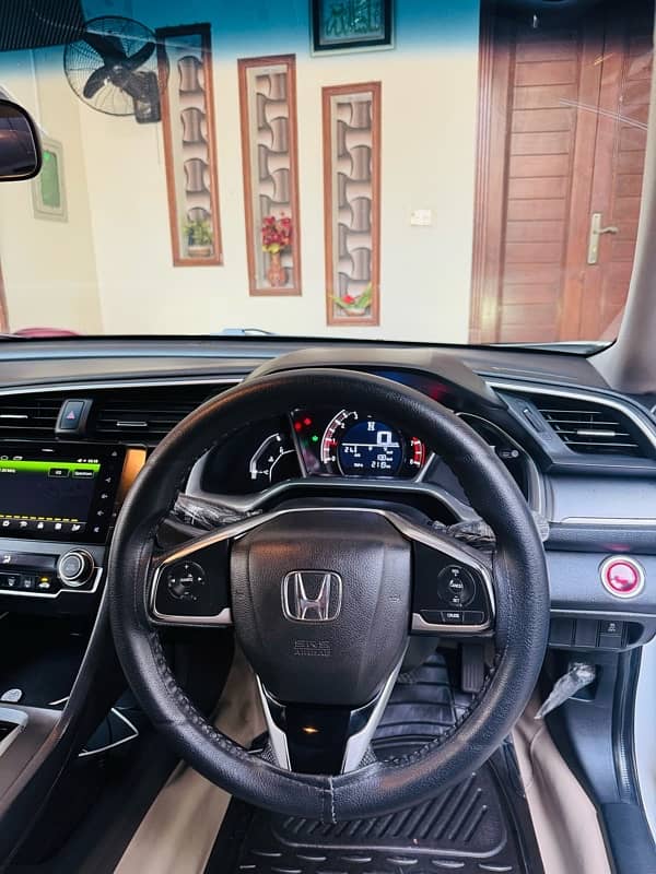 Honda Civic Oriel 2017 7