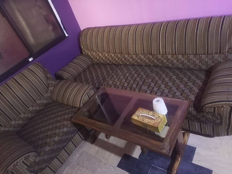 5 seater sofa set used like new 2