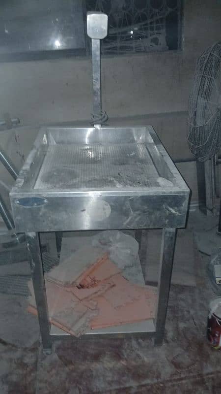 table fidge bread riser and more other equipments 3