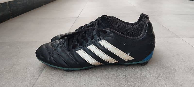 Adidas Goletto football boots 2