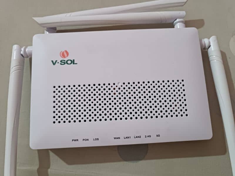 V SOL WiFi router  2.4 GHz  5 . GHz  Dual band 4