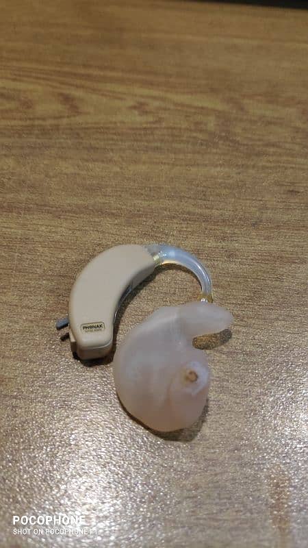 PHONAK Hearing Aid 4