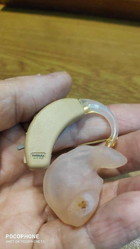 PHONAK Hearing Aid 6