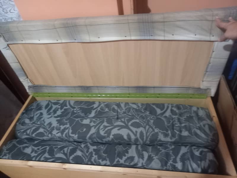 2 Folding wooden boxes for mattresses ( optional) 0