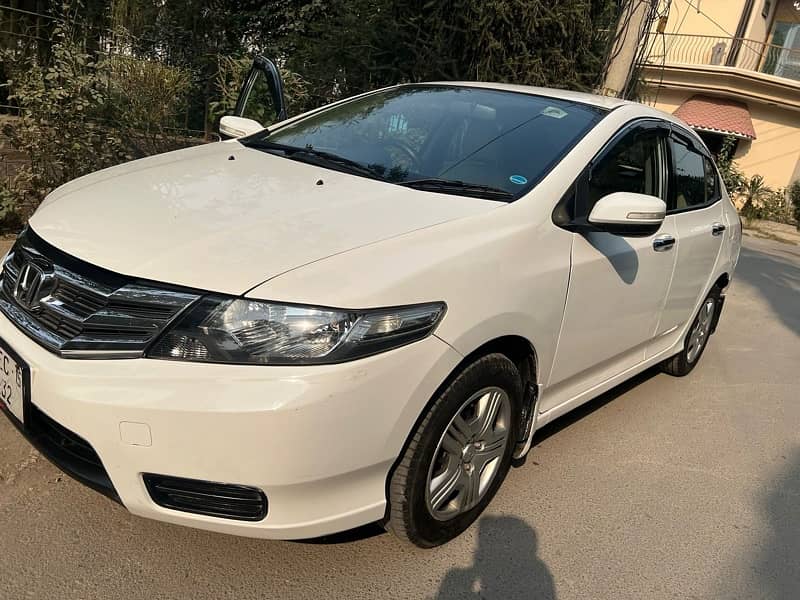 Honda City IVTEC 2015 for sale lush condition 3