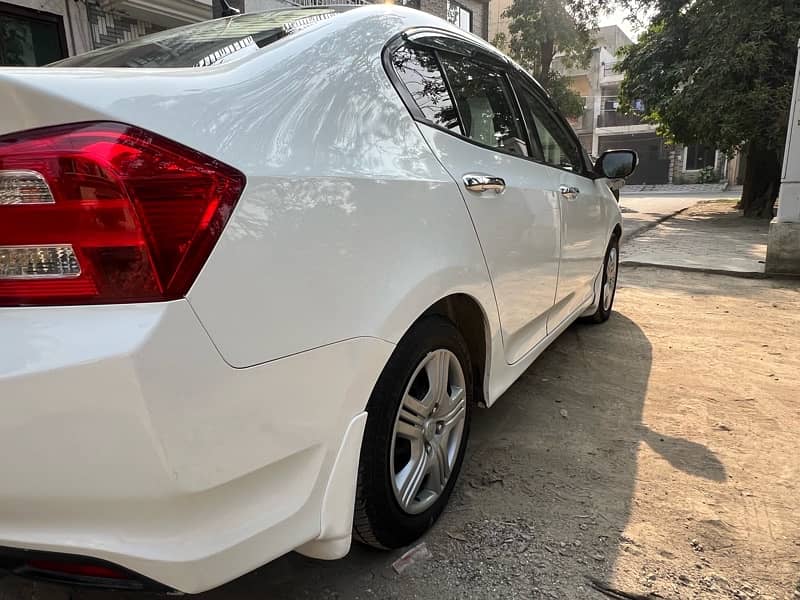 Honda City IVTEC 2015 for sale lush condition 5