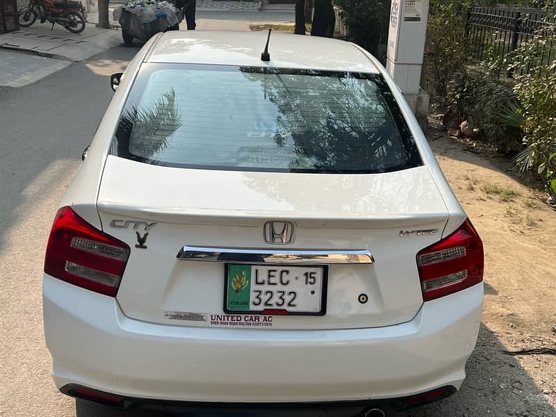 Honda City IVTEC 2015 for sale lush condition 7