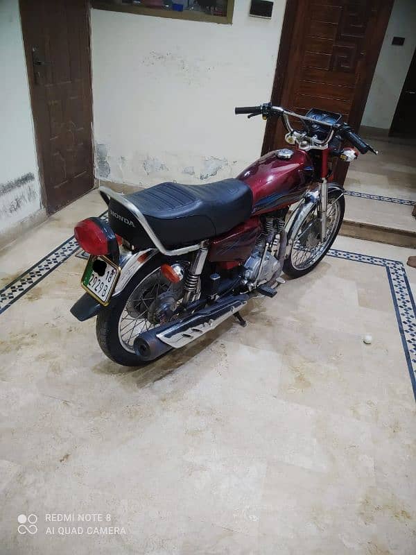 Honda 125(2018B Red color golden numb neat and clean bike) O3166421237 5