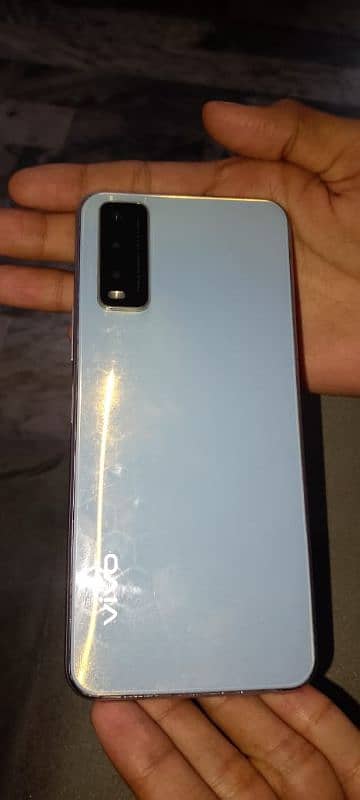 vivo y20 4/64 8/10 condition 0