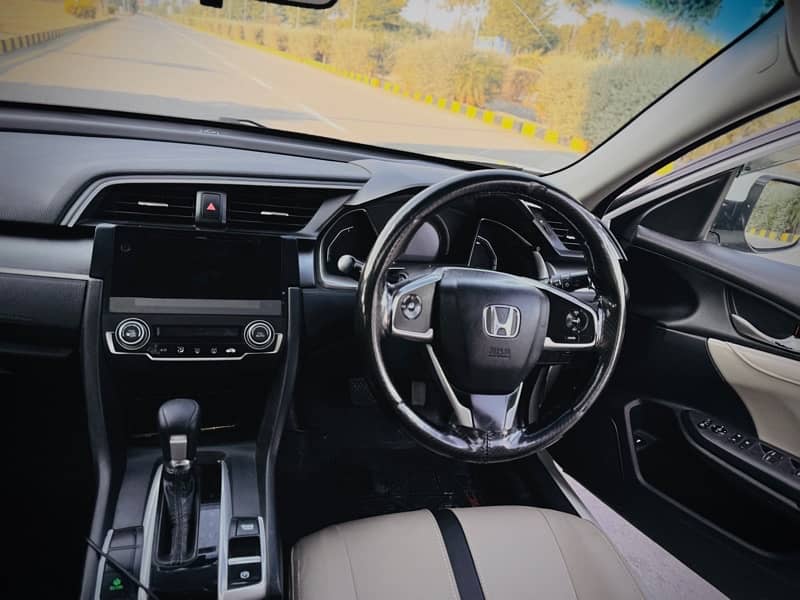 Honda Civic Oriel UG 2017 11