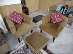 Brand new Chairs with Coffee Table