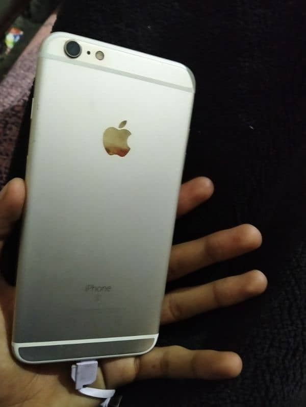 I phone 6 s pulas 16 GB hi finger print of all ok hi 10 by 9 0