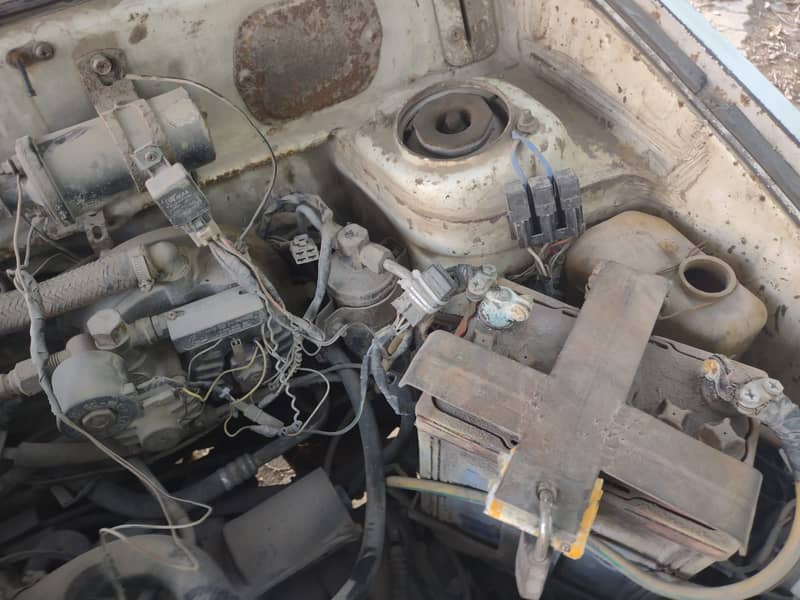 FULL GENUINE SUZUKI MEHRAN VXR 2002 WITH AC, LPG & PETROL 7