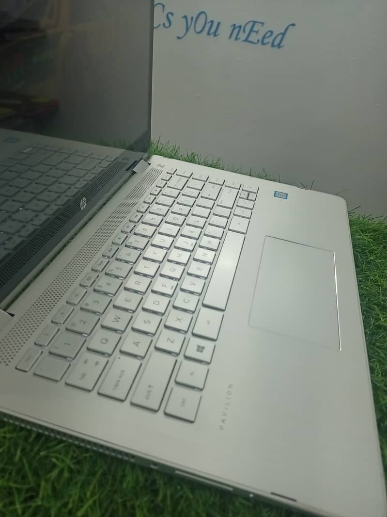 Hp Pavilion x360 Touch 8gb ram 256gb nvme 2