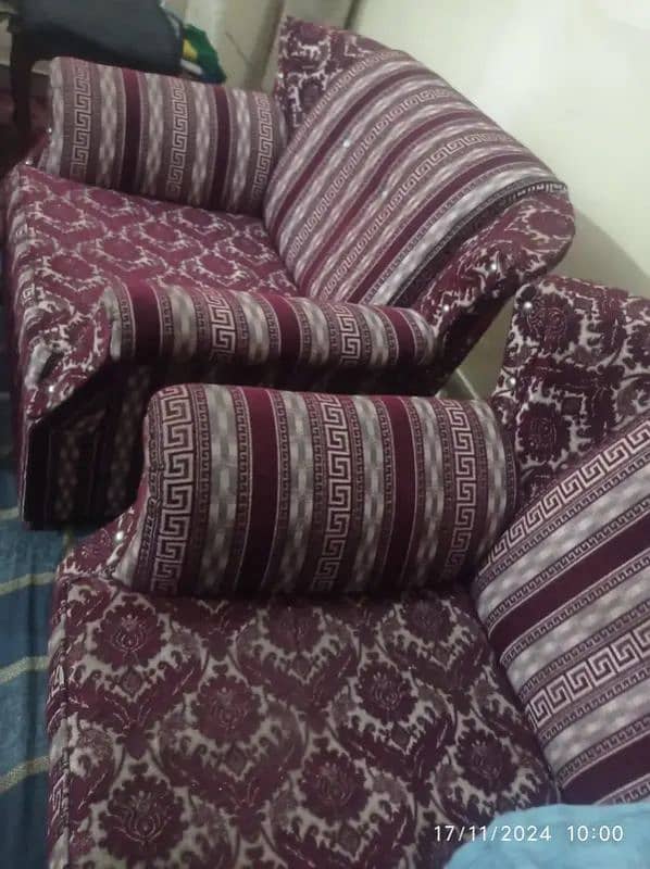 4 seater sofa set . excellent condition 0