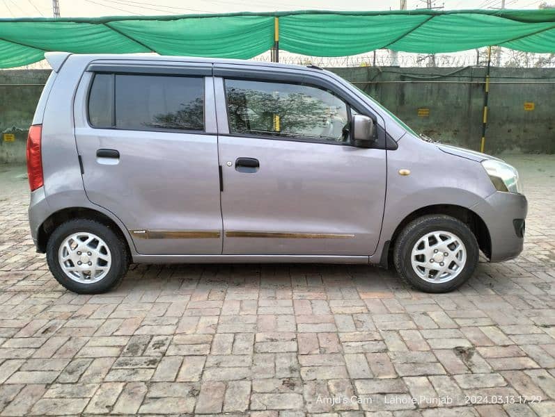 Suzuki Wagon R 2018 4