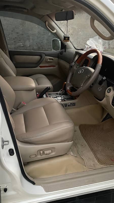 *Toyota Land Cruiser  model 2006 registration 2007 (VX)* 6