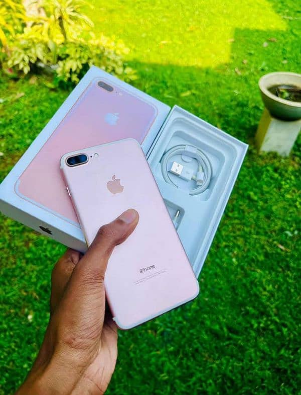 iPhone 7 plus Stroge/128 GB PTA approved for sale 03252452771 my What 4