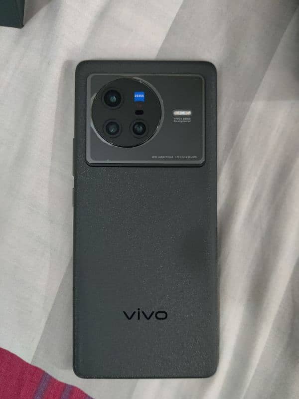 vivo x80 3