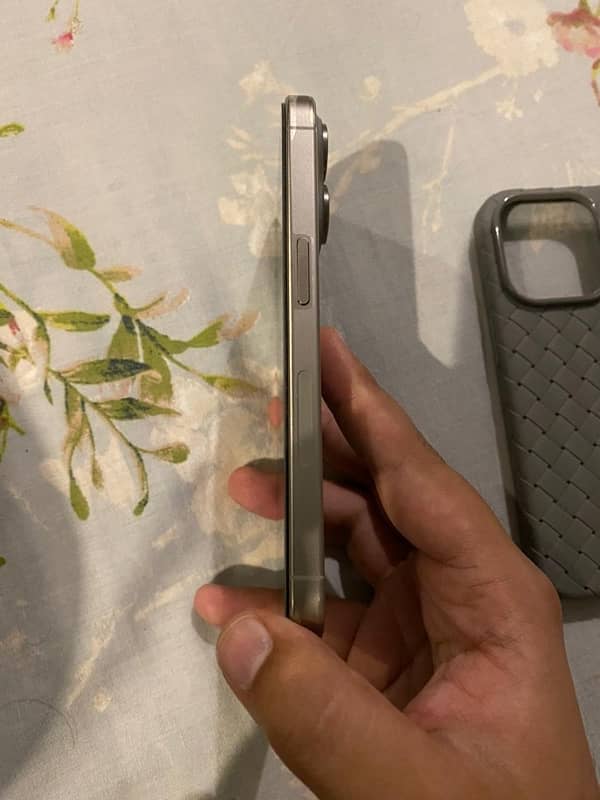 iphone 15pro 128gb FU 4