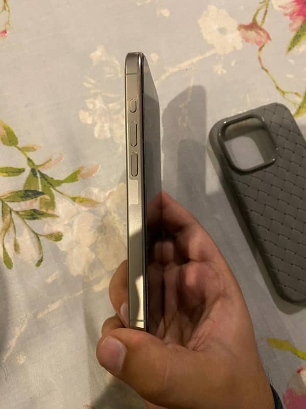 iphone 15pro 128gb FU 6