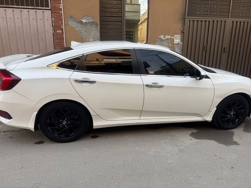 Honda Civic Oriel 2018 2