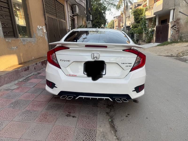 Honda Civic Oriel 2018 5