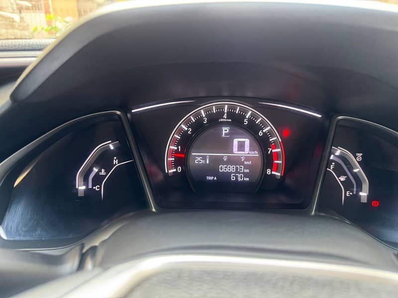 Honda Civic Oriel 2018 11