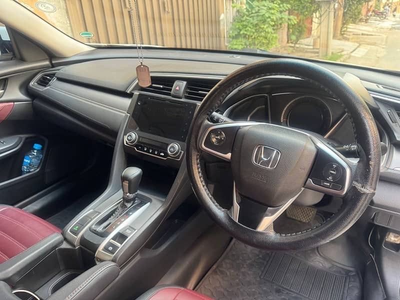 Honda Civic Oriel 2018 12