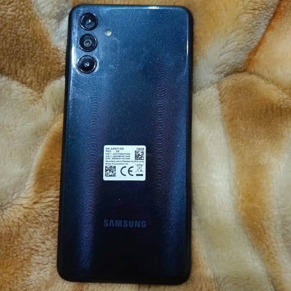 Selling samsung A04s 4/128  in very good condition 0