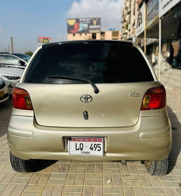 Toyota Vitz 2002 3