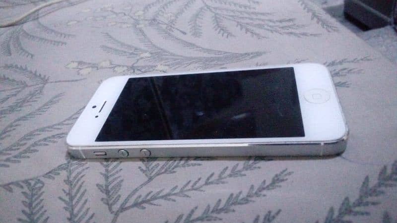 iPhone 5 64 GB 1