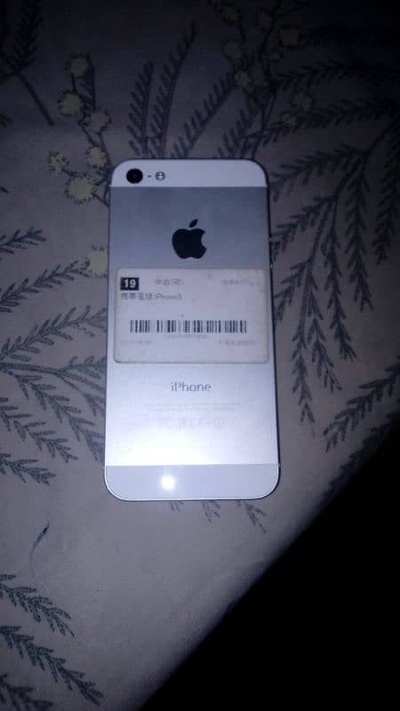 iPhone 5 64 GB 3