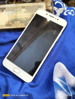 vivo y67  ( 4/64) contact number 03172969846