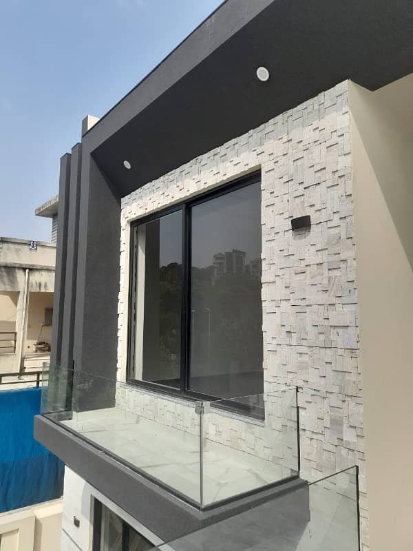 Dha Prime location House available for sale 9