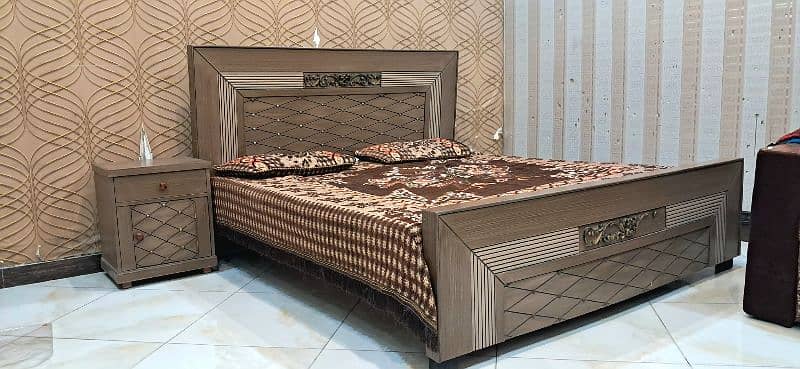 Wooden King Size Bed. 0