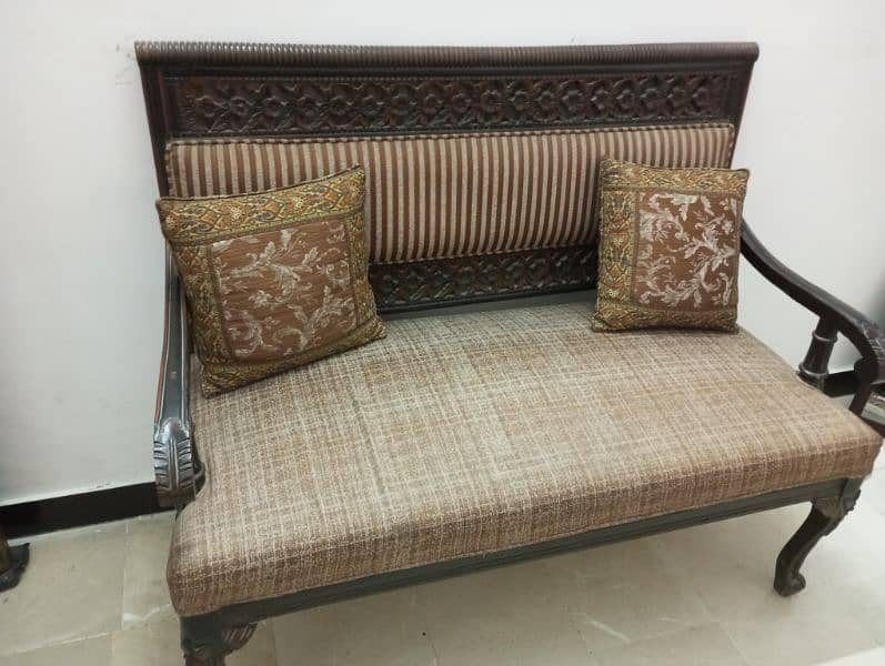 4 seater sofa 2