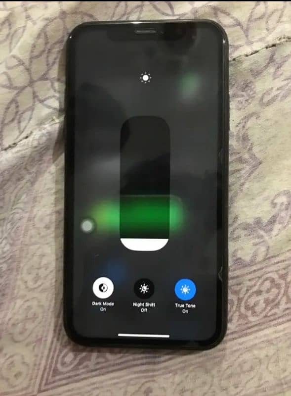 IPHONE XR 4