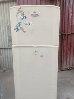 Haier fridge medium size