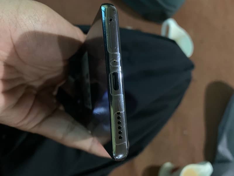 Tecno Spark 20 pro plus 0