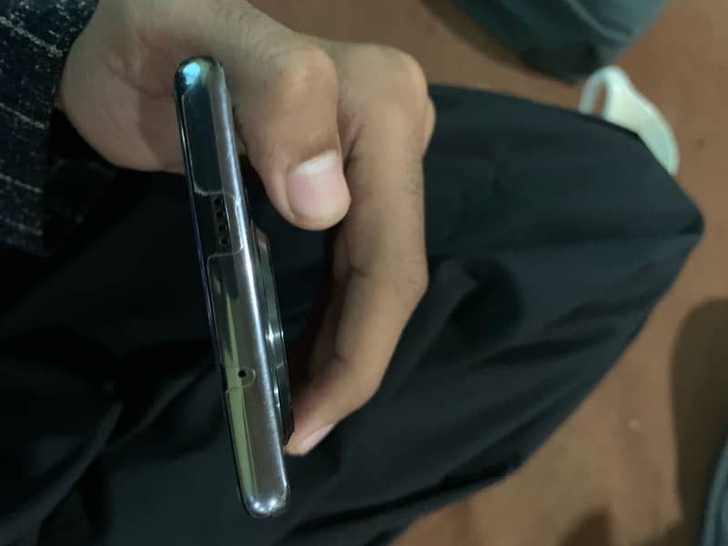 Tecno Spark 20 pro plus 3