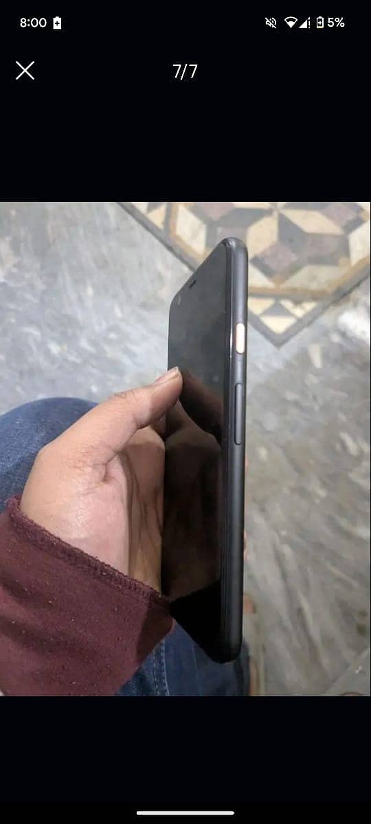 Google pixel 4 , 64 gb , android version 13 5