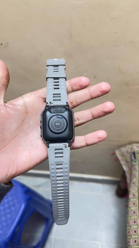 X300 watch 4