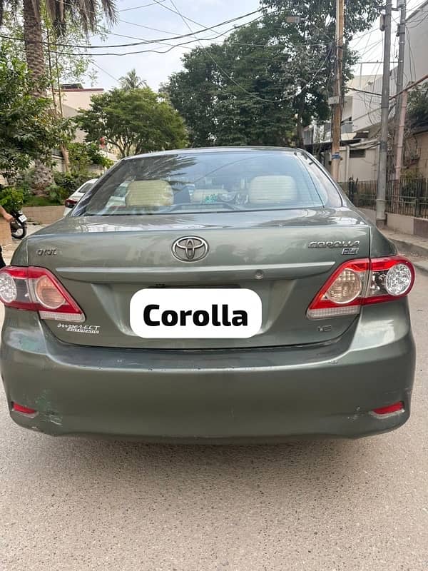 Toyota Corolla GLI 1.6 Automatic 1