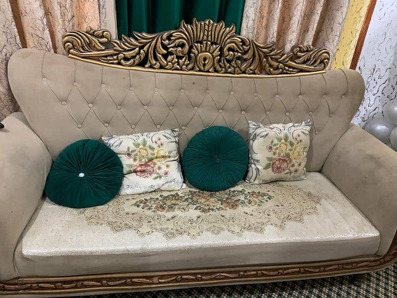 7 seater sofa set in good condition 1