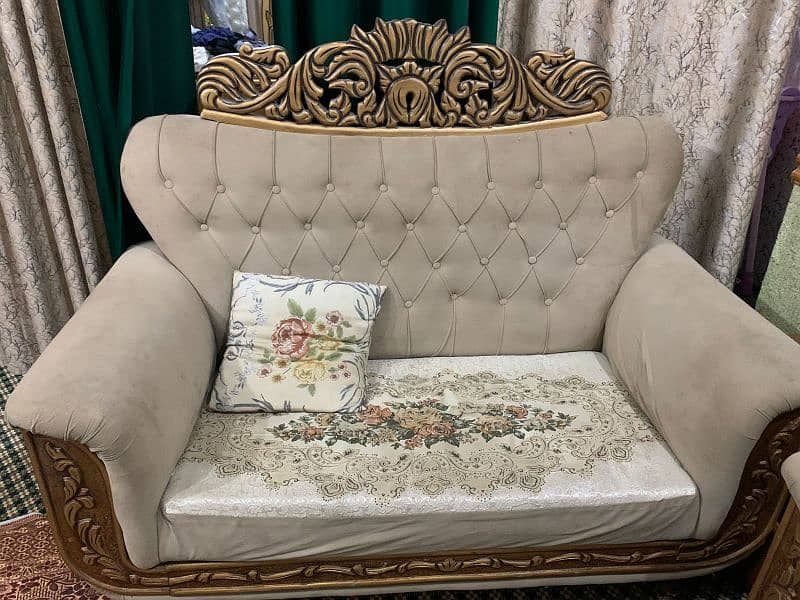 7 seater sofa set in good condition 2